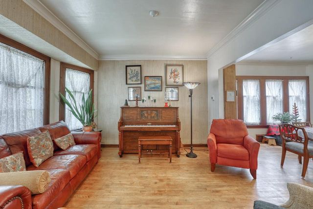 1251 S 30th STREET, Milwaukee, WI 53215