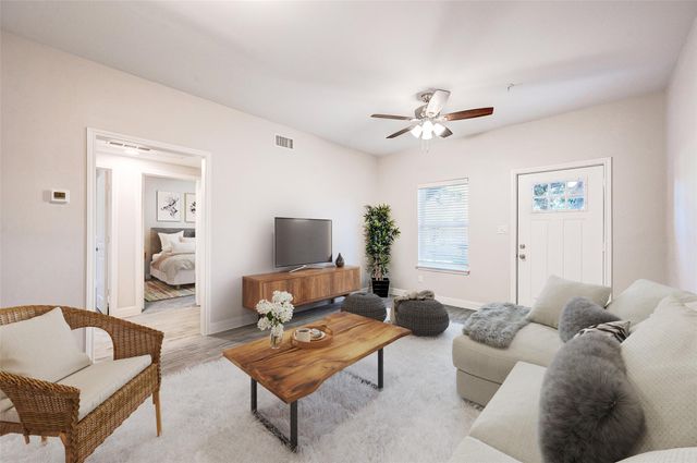 72 Burress Street 1, Houston, TX 77022