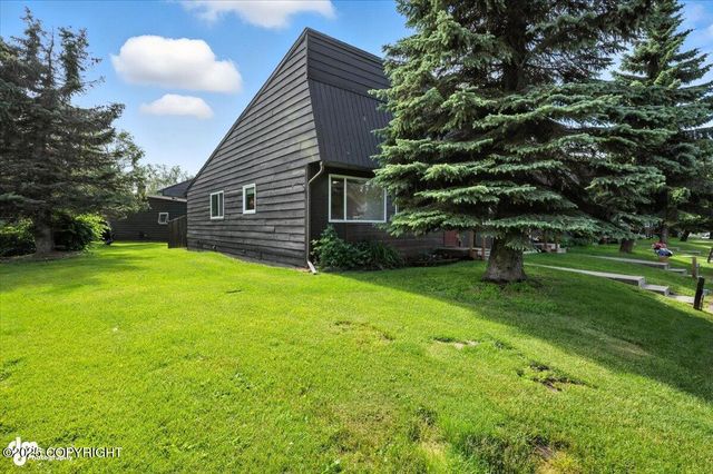 2040 Minerva Way, Anchorage, AK 99515