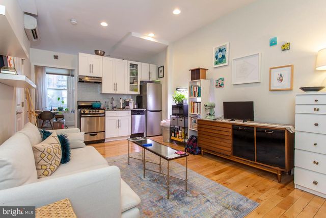 2020 LOCUST ST, Philadelphia, PA 19103