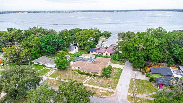 200 S MAIN AVENUE, Minneola, FL 34715