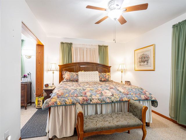 200 S MAIN AVENUE, Minneola, FL 34715