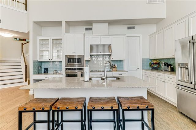 137 Palmilla Cir 303, Port Aransas, TX 78373