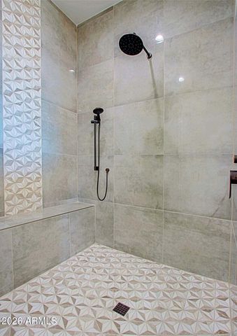 19 E DESERT HILLS Drive, Phoenix, AZ 85086