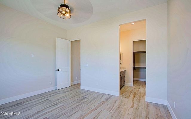 19 E DESERT HILLS Drive, Phoenix, AZ 85086