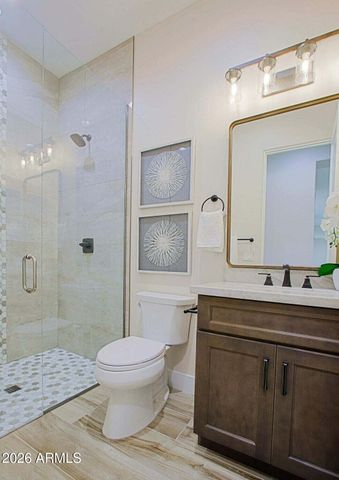 19 E DESERT HILLS Drive, Phoenix, AZ 85086