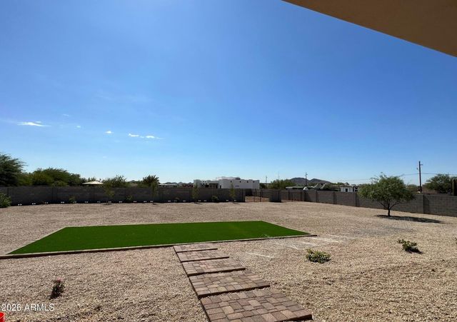 19 E DESERT HILLS Drive, Phoenix, AZ 85086