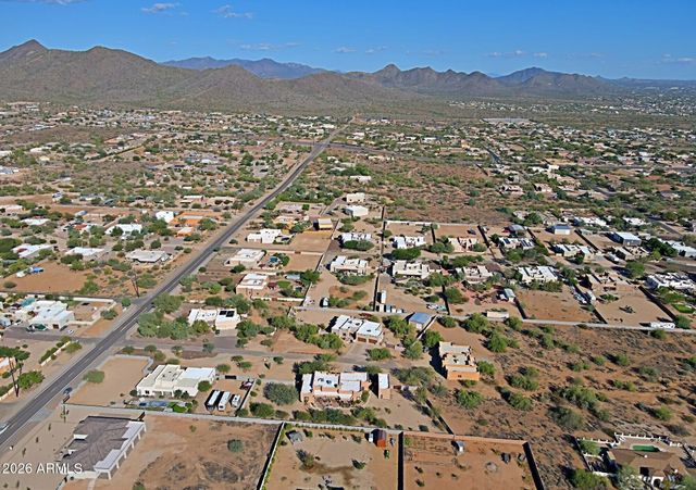 19 E DESERT HILLS Drive, Phoenix, AZ 85086