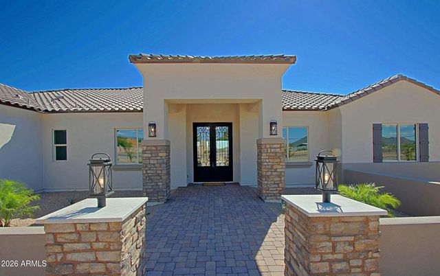 19 E DESERT HILLS Drive, Phoenix, AZ 85086