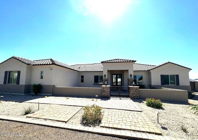 19 E DESERT HILLS Drive, Phoenix, AZ 85086