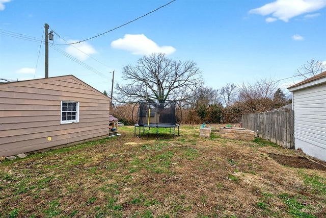 506 Aberdeen Drive, Middletown, OH 45042