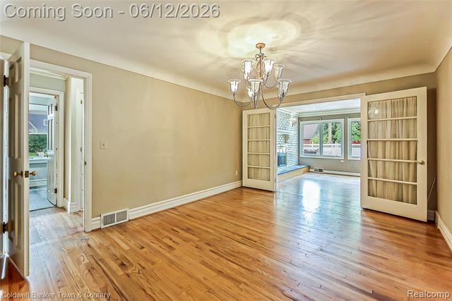 221 S Tompkins Street, Howell, MI 48843