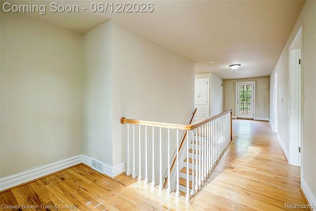 221 S Tompkins Street, Howell, MI 48843