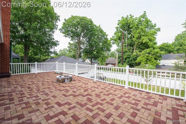 221 S Tompkins Street, Howell, MI 48843