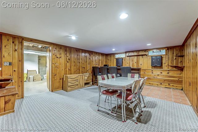 221 S Tompkins Street, Howell, MI 48843