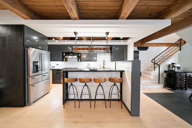 811 W Aldine Avenue 6S, Chicago, IL 60657