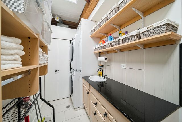 811 W Aldine Avenue 6S, Chicago, IL 60657