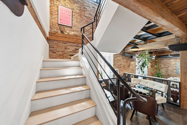 811 W Aldine Avenue 6S, Chicago, IL 60657
