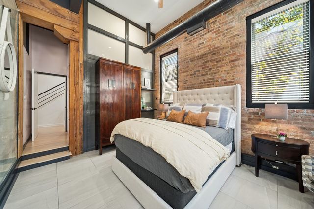 811 W Aldine Avenue 6S, Chicago, IL 60657