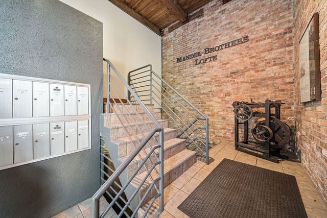 811 W Aldine Avenue 6S, Chicago, IL 60657