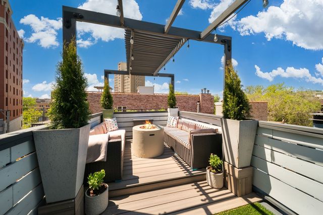 811 W Aldine Avenue 6S, Chicago, IL 60657