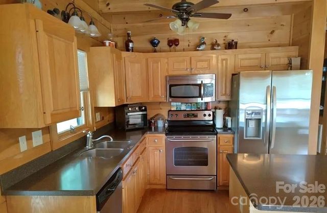 453 Grandview Peaks Drive, Nebo, NC 28761