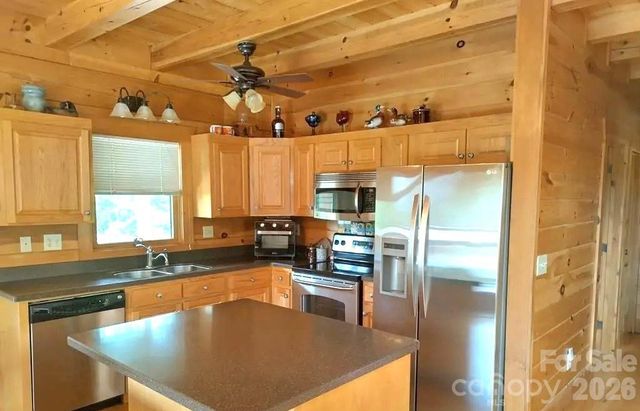 453 Grandview Peaks Drive, Nebo, NC 28761