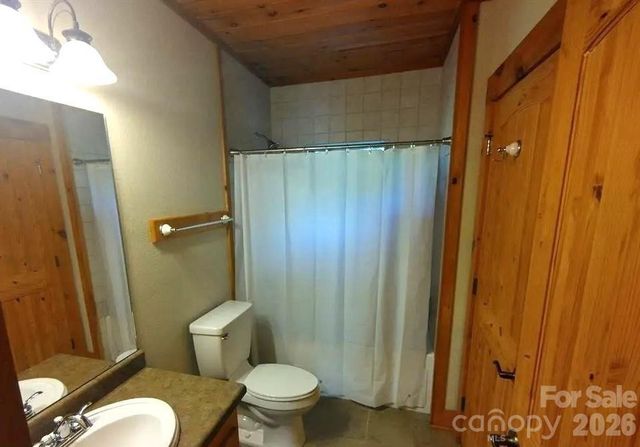 453 Grandview Peaks Drive, Nebo, NC 28761