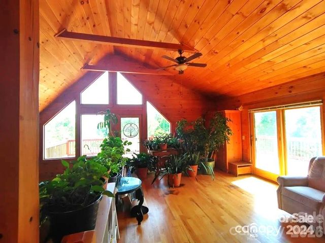453 Grandview Peaks Drive, Nebo, NC 28761
