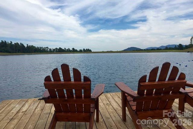 453 Grandview Peaks Drive, Nebo, NC 28761