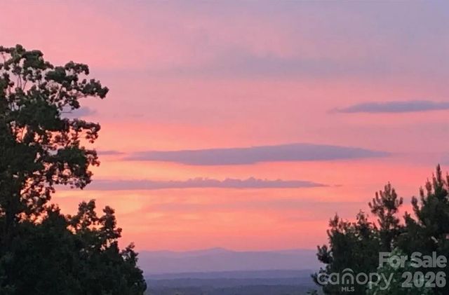453 Grandview Peaks Drive, Nebo, NC 28761