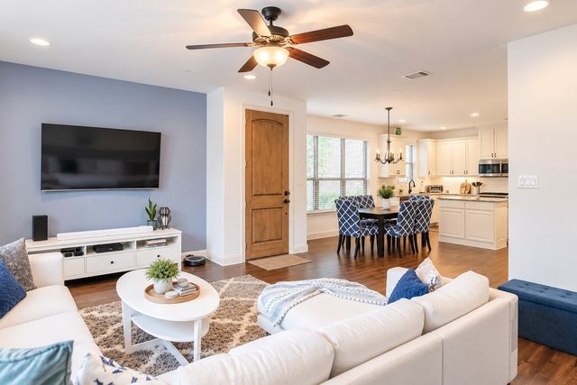 4687A Dozier Road A, Carrollton, TX 75010