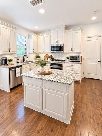 4687A Dozier Road A, Carrollton, TX 75010