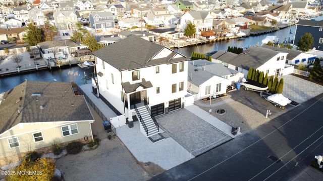 316 Silver Lagoon Drive, Toms River, NJ 08753