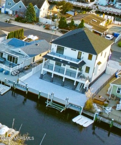 316 Silver Lagoon Drive, Toms River, NJ 08753