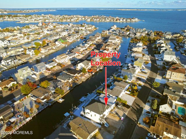 316 Silver Lagoon Drive, Toms River, NJ 08753