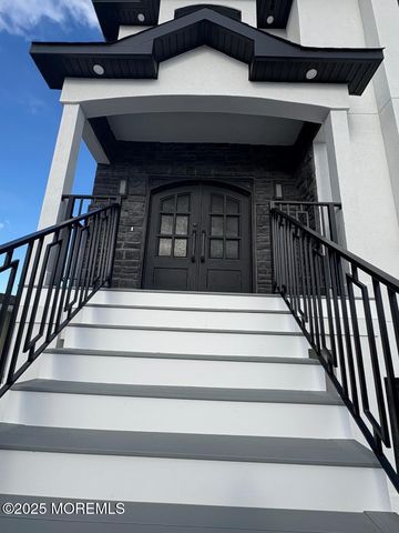 316 Silver Lagoon Drive, Toms River, NJ 08753