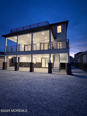 316 Silver Lagoon Drive, Toms River, NJ 08753