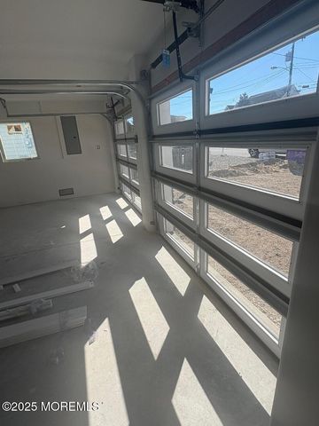 316 Silver Lagoon Drive, Toms River, NJ 08753