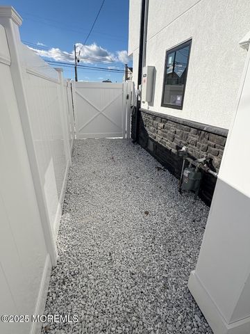 316 Silver Lagoon Drive, Toms River, NJ 08753