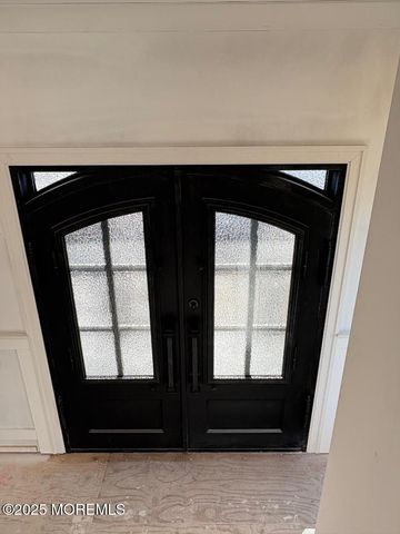 316 Silver Lagoon Drive, Toms River, NJ 08753