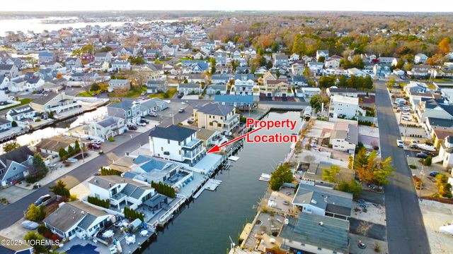 316 Silver Lagoon Drive, Toms River, NJ 08753