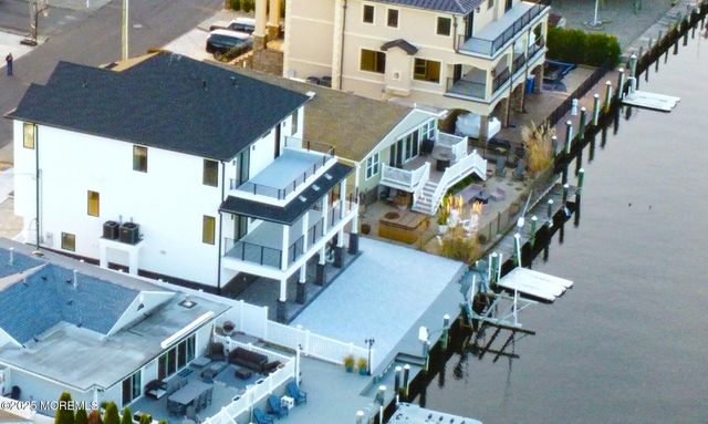 316 Silver Lagoon Drive, Toms River, NJ 08753