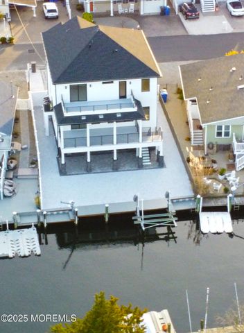 316 Silver Lagoon Drive, Toms River, NJ 08753