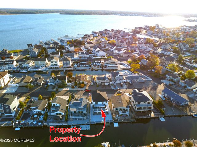 316 Silver Lagoon Drive, Toms River, NJ 08753