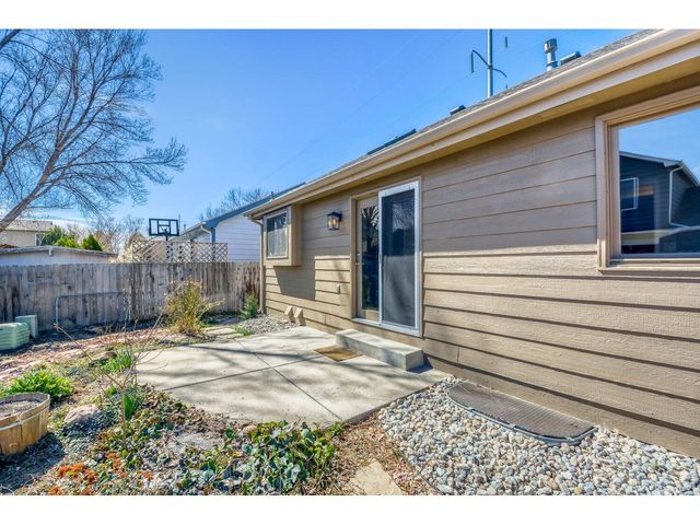 1738 Denver Ave, Loveland, CO 80538