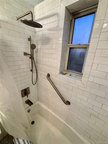 40 DAVENPORT 2K, New Rochelle, NY 10801