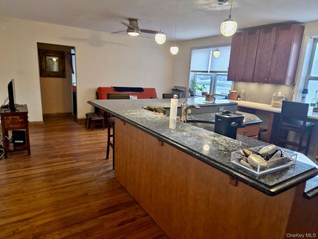 40 DAVENPORT 2K, New Rochelle, NY 10801