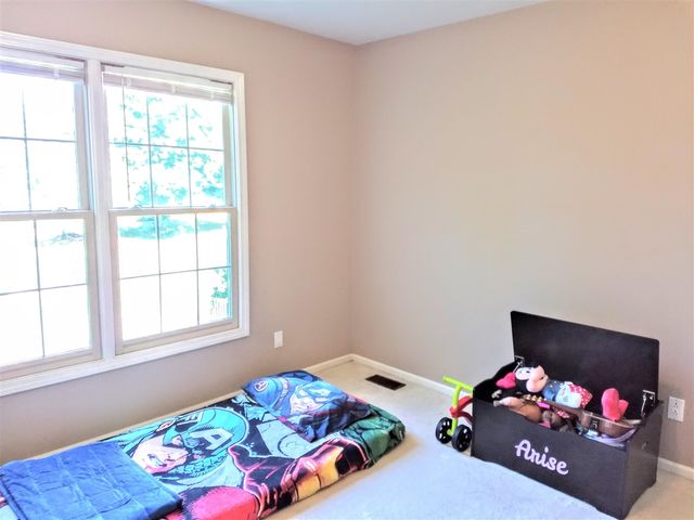 47498 Fox Run Drive, Canton, MI 48187