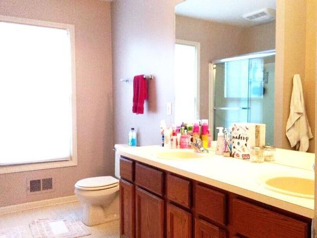 47498 Fox Run Drive, Canton, MI 48187